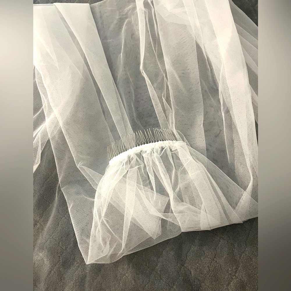 Plain Floor length veil
